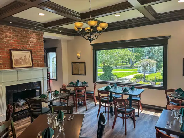 Claflin House dining room at Lakewood Country Club.
