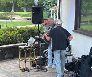 live music performance