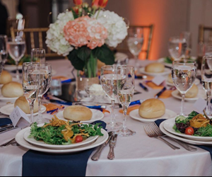 wedding dinner table